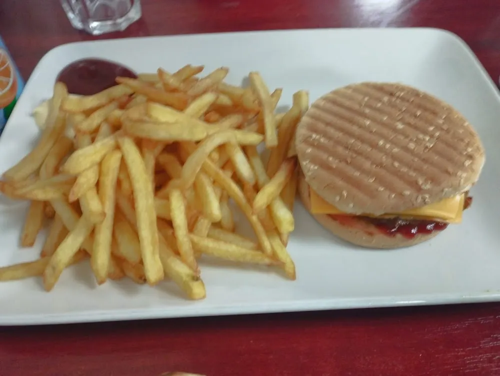 Cheese Burger Classique Frites